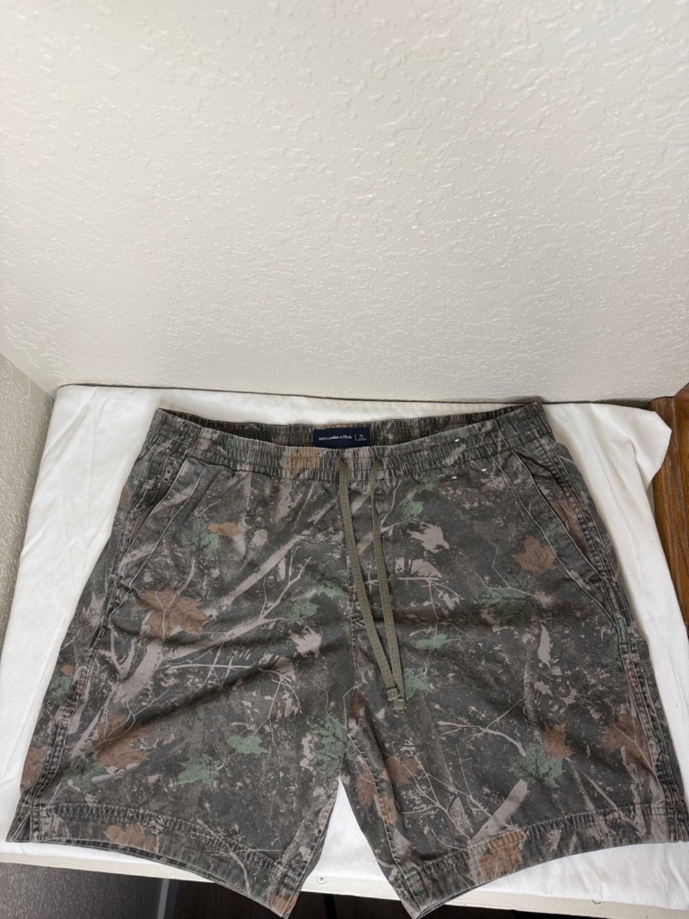 Abercrombie & Fitch Men's Camo shorts- Green/Brown/Gray